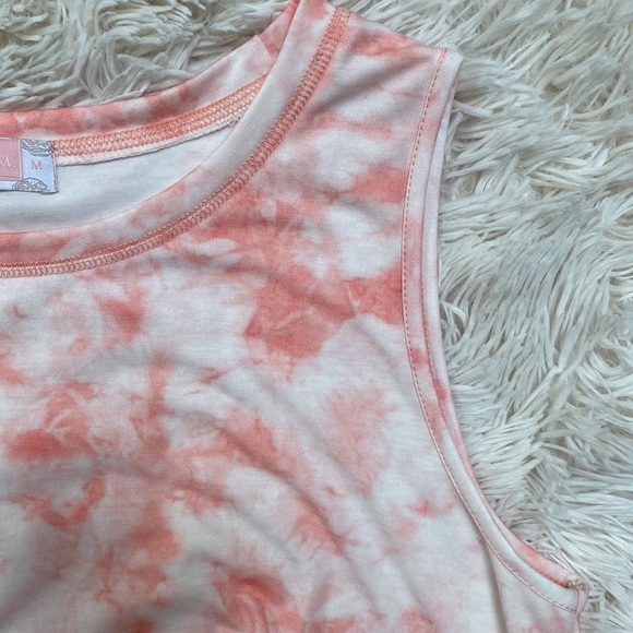C+D+M Sleeveless Top ๐ Coral & White - Picture 6 of 12